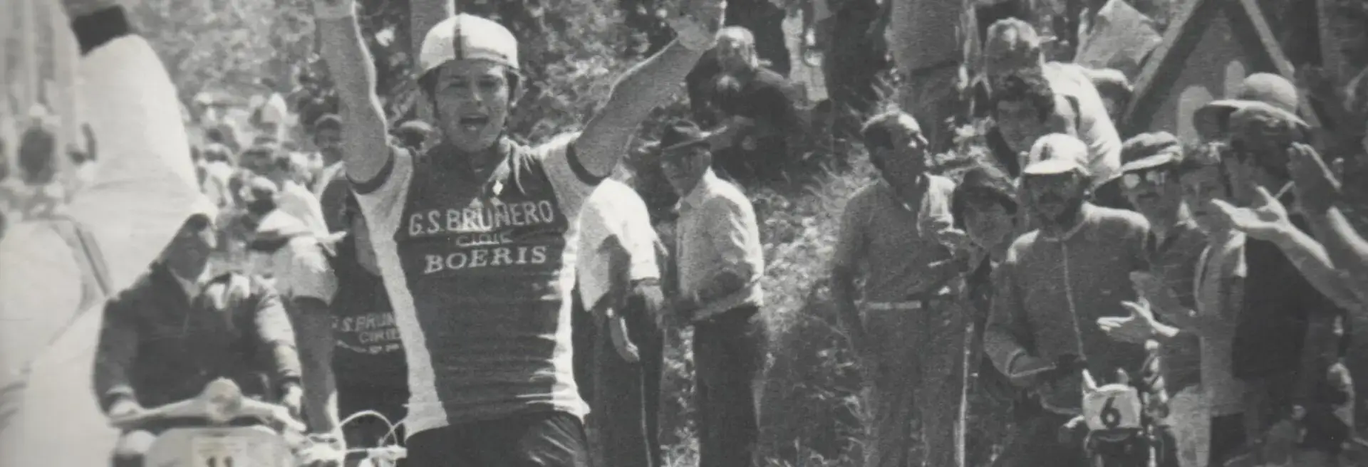 Immagine storica Boeris Bikes Torino vincitore gara dilettantistica con sponsor G.S. Brunero 
